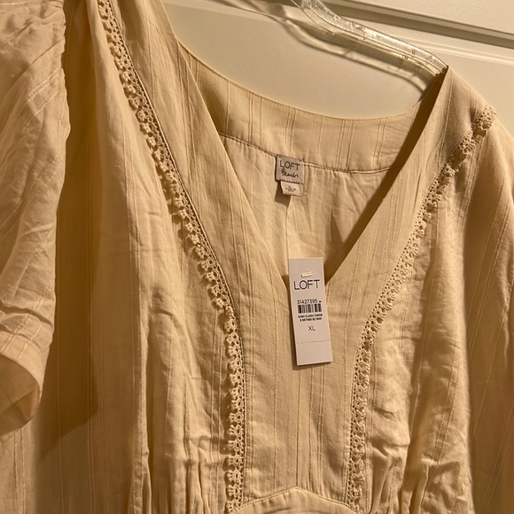 LOFT Dresses & Skirts - SS V neck Beach cover up